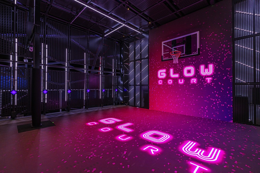 NCL AQUA Glow Court ©Norwegian Cruise Line 2.jpg